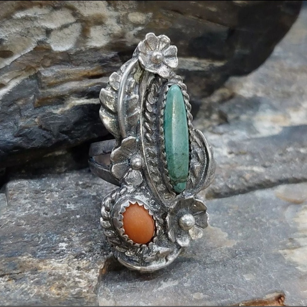 Beautiful Boho Western Native Ring - image 3